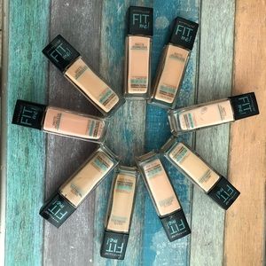 ‼️Maybelline Matte+Poreless foundation ‼️9pc bdle